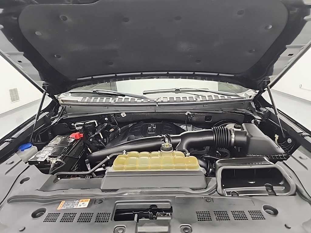 Lincoln Navigator - Vista 5