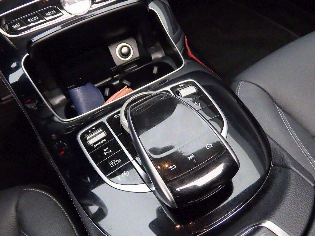 Mercedes Benz E class - Vista 10