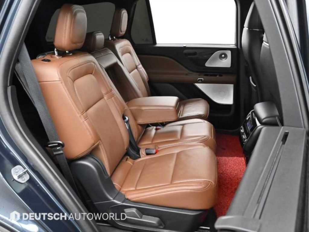 Lincoln Aviator - Vista 12