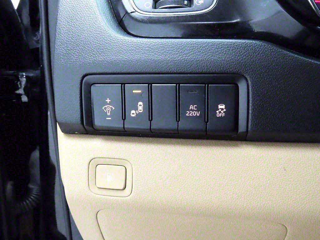 KIA Carnival 2018 Negro - Importación desde Corea - HF Imports Iquique - Foto 13