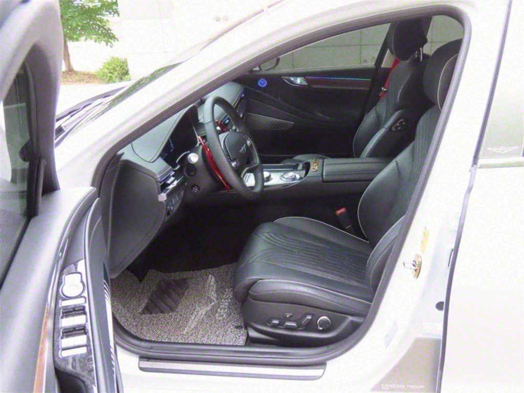 Genesis G80 - Vista 12