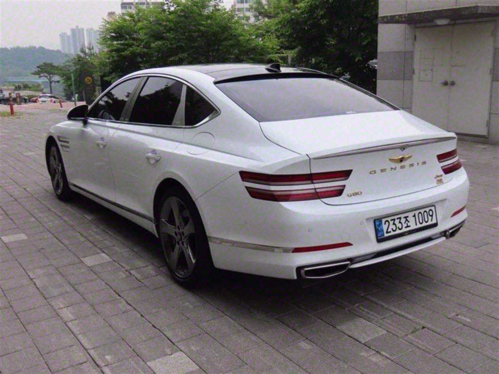 Genesis G80 - Vista 4