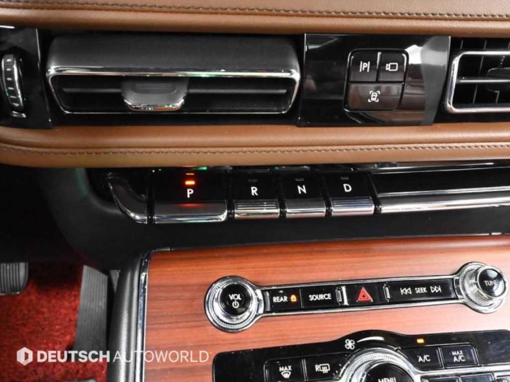 Lincoln Aviator - Vista 9