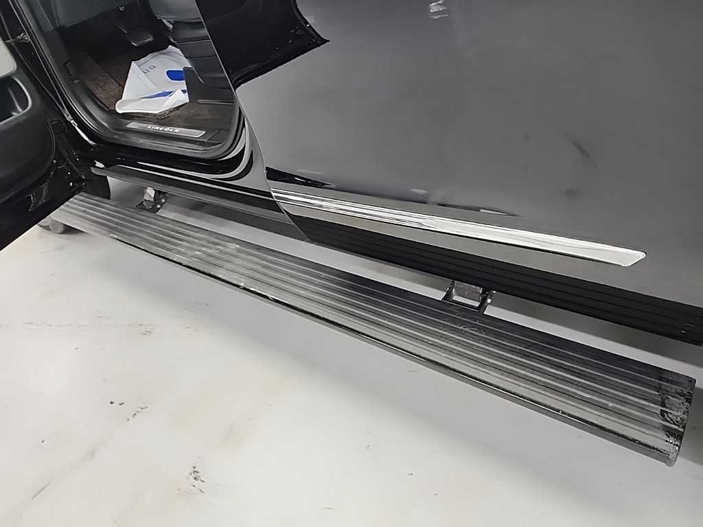 Lincoln Navigator 2021 Negro - Importación desde Corea - HF Imports Iquique - Foto 15