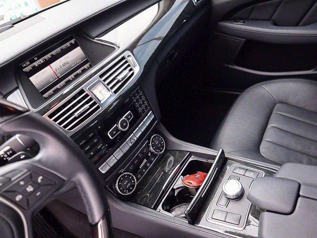 Mercedes Benz CLS Class - Vista 10