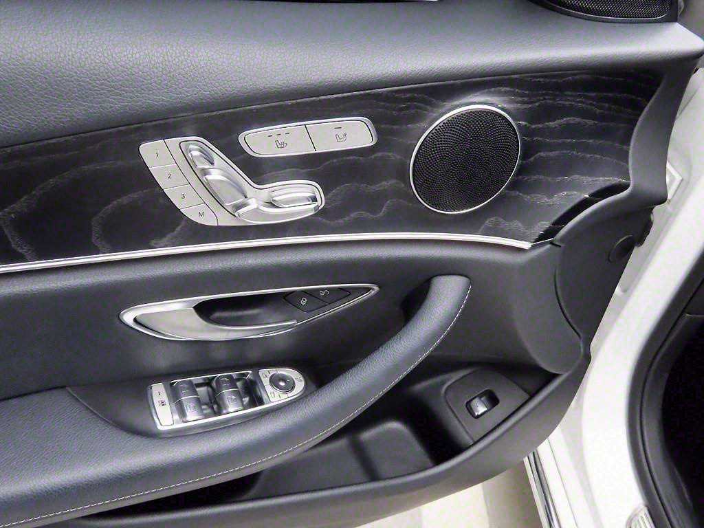 Mercedes Benz E class - Vista 12