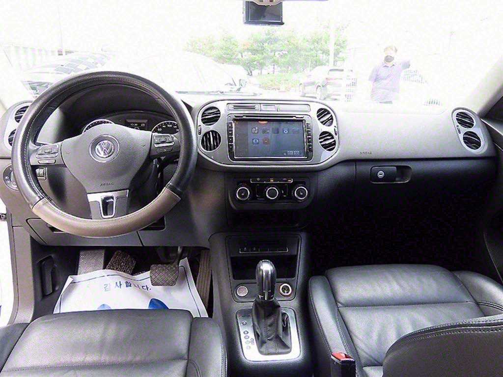 Volkswagen Tiguan - Vista 7