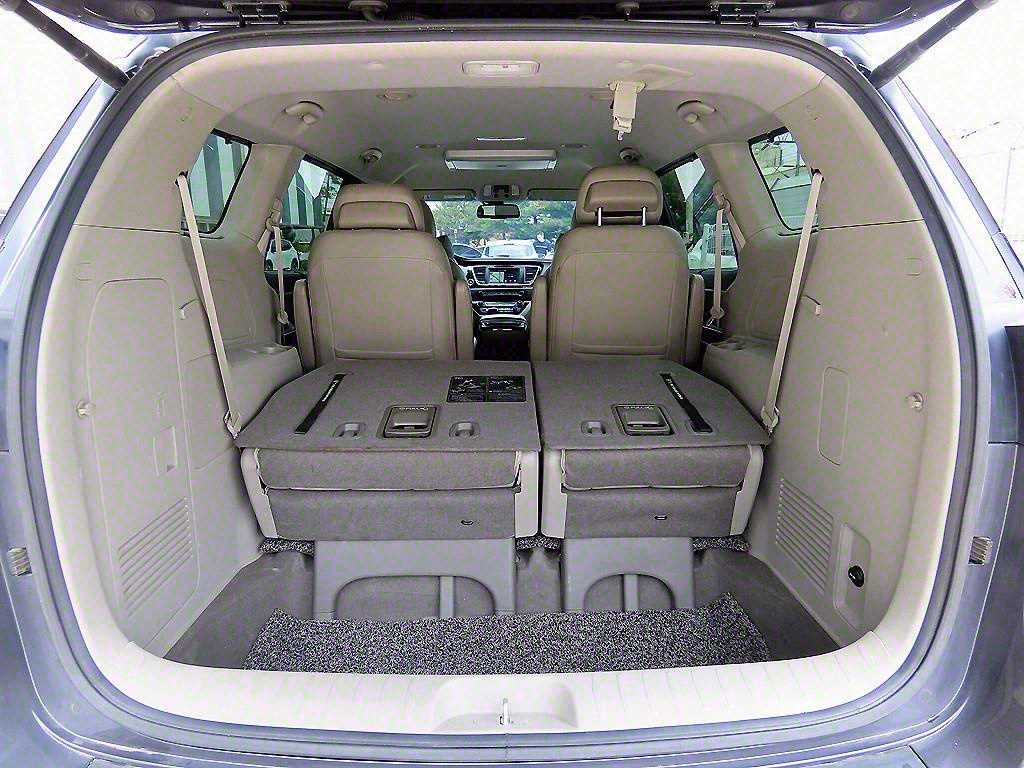 KIA Carnival 2016 Gris - Importación desde Corea - HF Imports Iquique - Foto 17