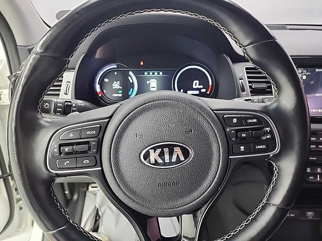 KIA Niro - Vista 9
