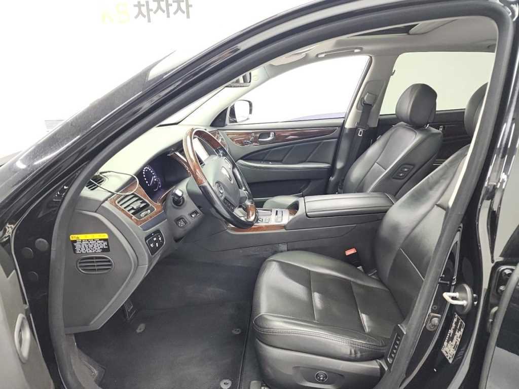 HYUNDAI Equus - Vista 11