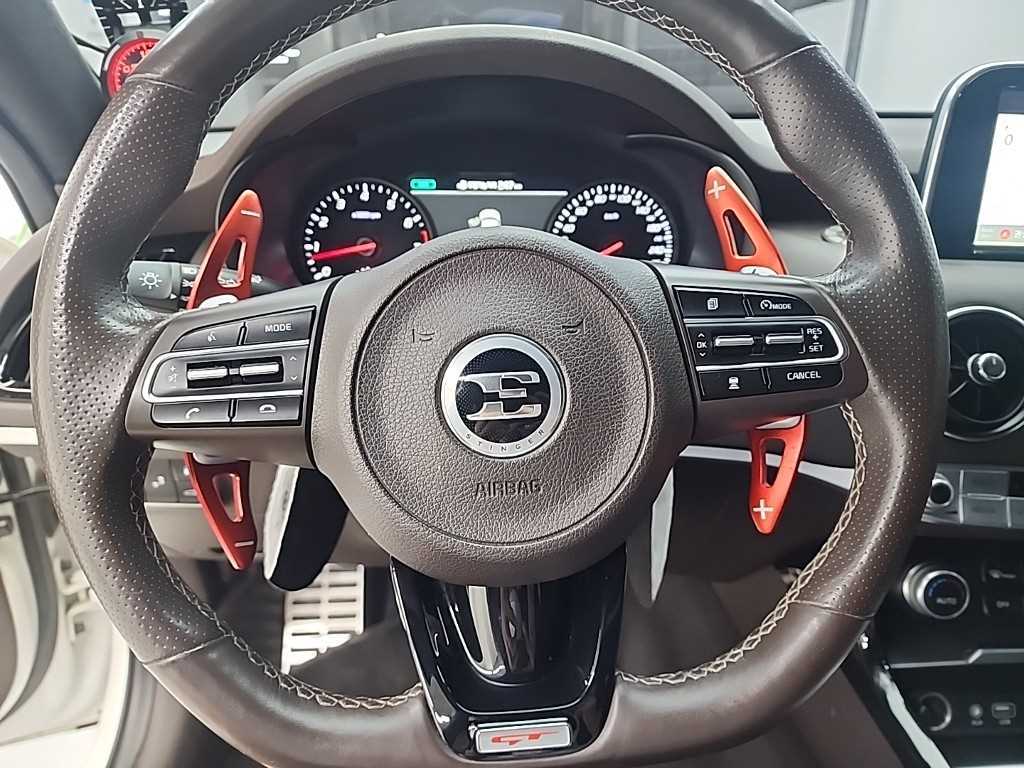 KIA Stinger - Vista 9