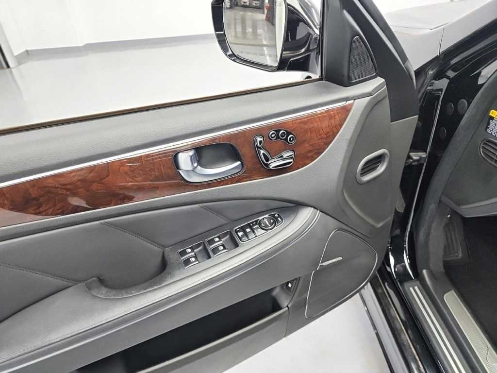 HYUNDAI Equus 2014 Negro - Importación desde Corea - HF Imports Iquique - Foto 14