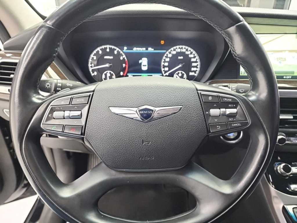 Genesis EQ900 - Vista 9