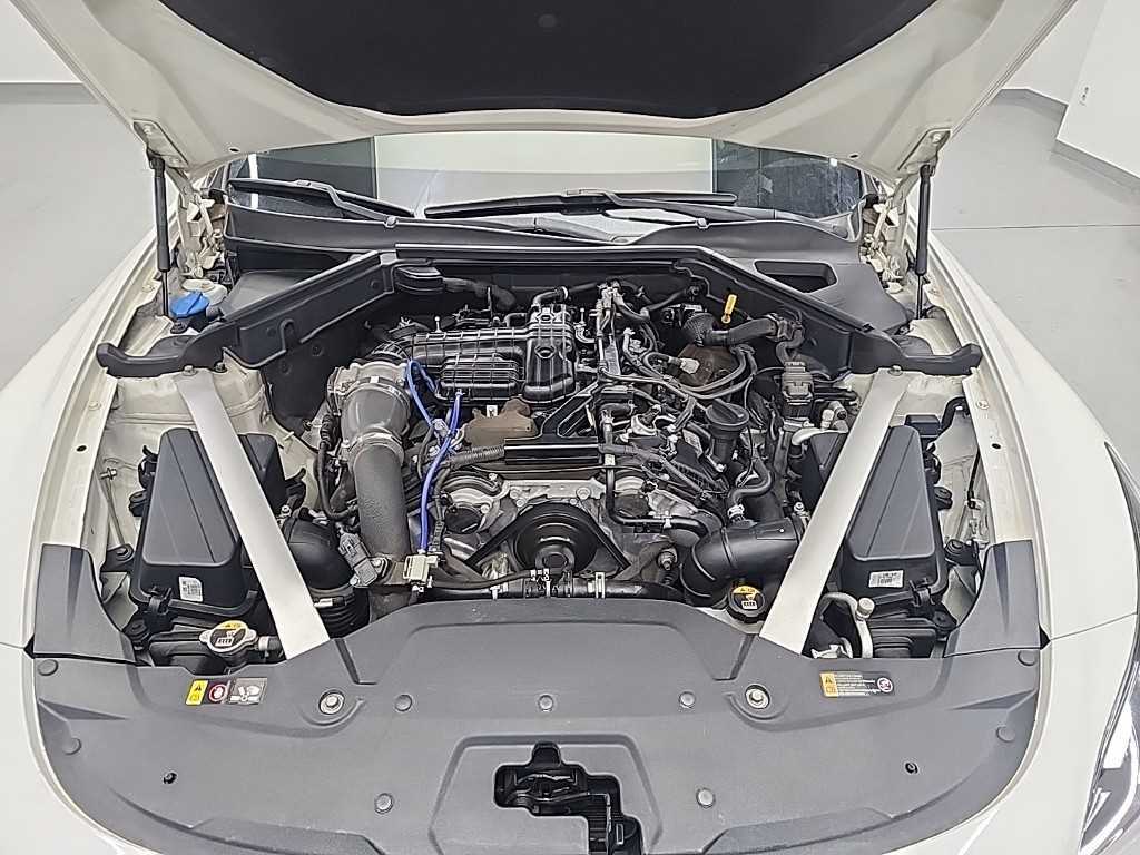 KIA Stinger - Vista 5