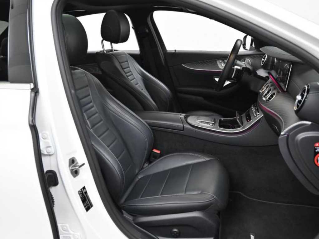 Mercedes Benz E class - Vista 10