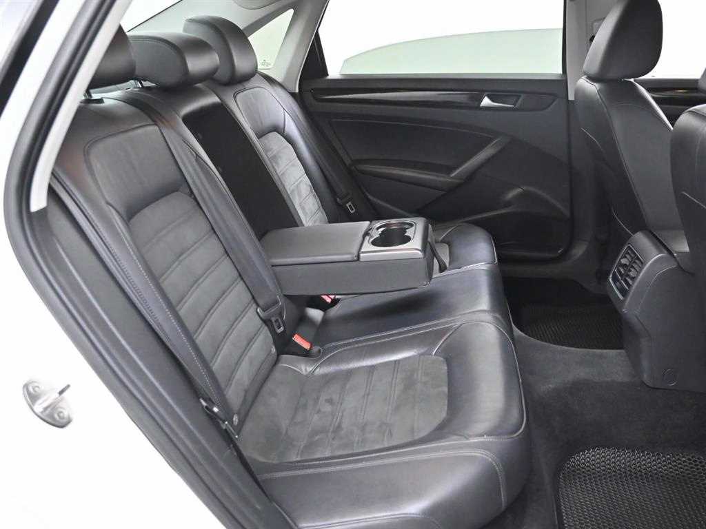 Volkswagen Passat - Vista 12