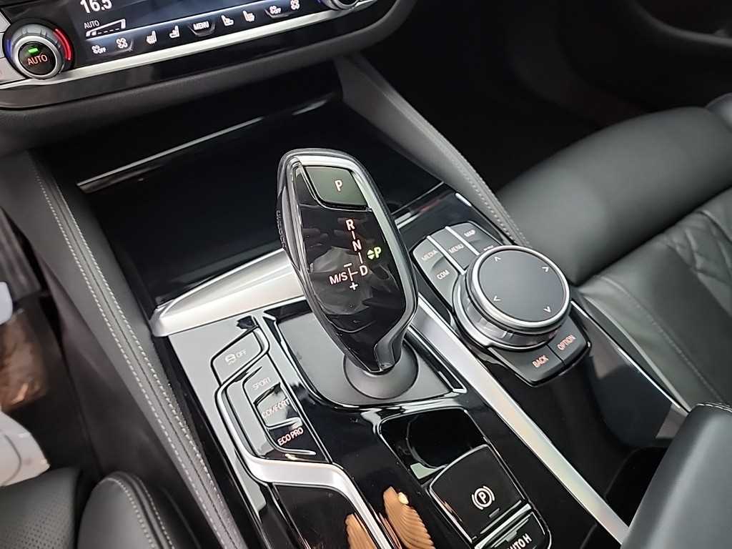 BMW 5 Series - Vista 8