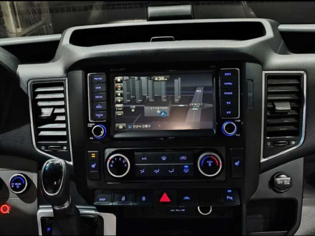 HYUNDAI Solati - Vista 12