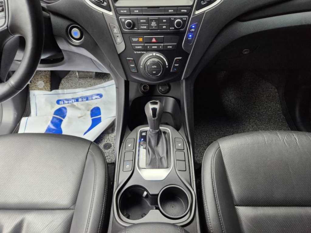 HYUNDAI Santa Fe - Vista 11
