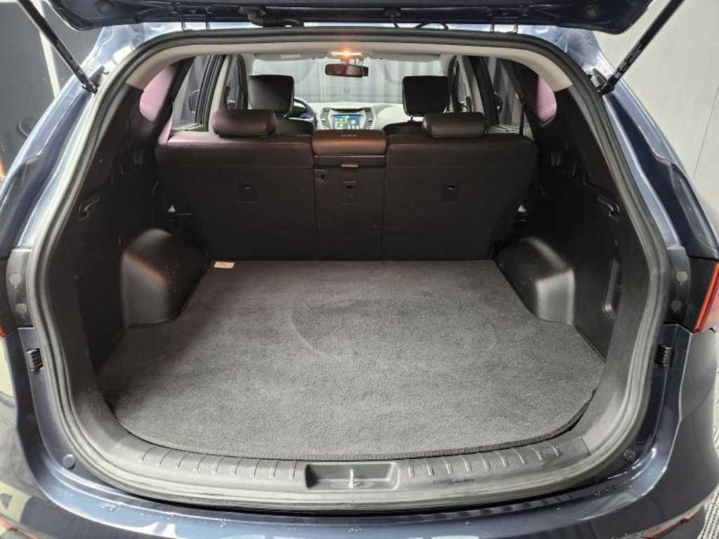 HYUNDAI Santa Fe - Vista 5