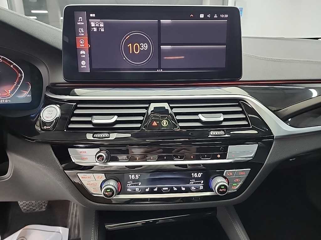 BMW 5 Series - Vista 10