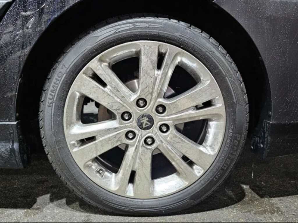 HYUNDAI Solati - Vista 5