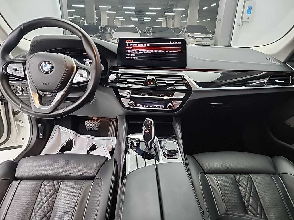 BMW 5 Series - Vista 7