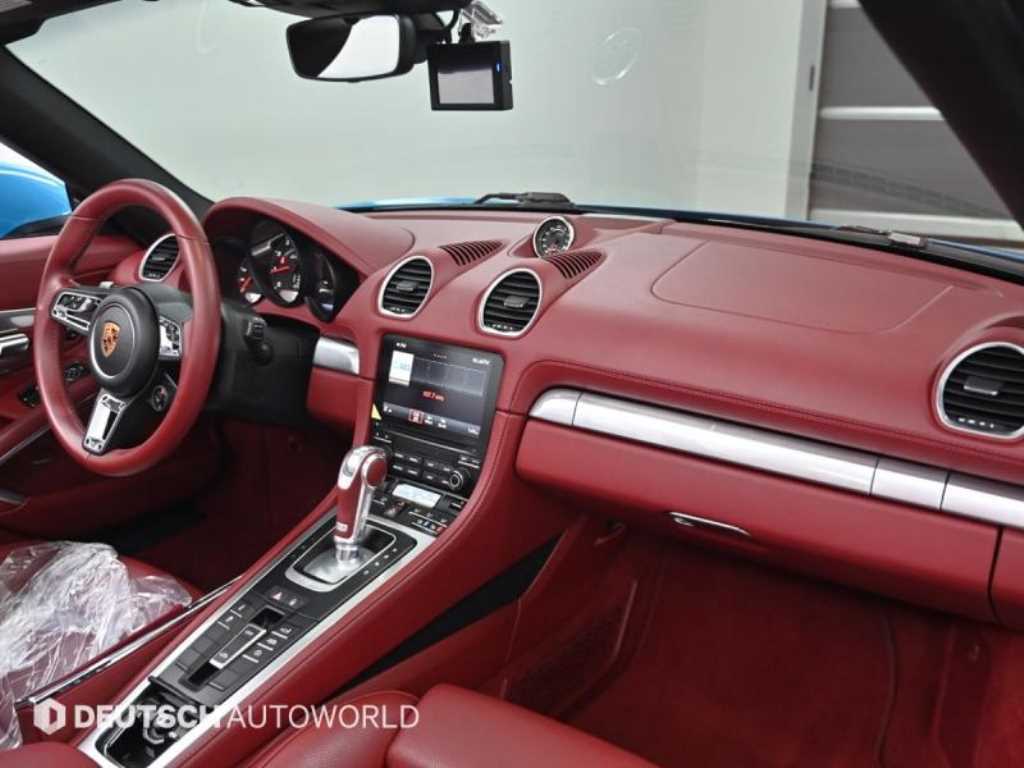 Porsche 718 - Vista 7