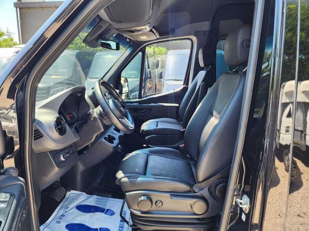 Mercedes Benz Sprinter 2023 Negro - Importación desde Corea - HF Imports Iquique - Foto 13
