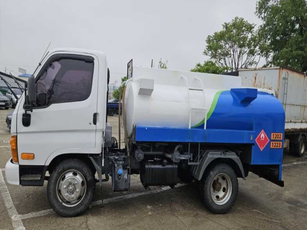 medium and large cargo Rory - Vista 9