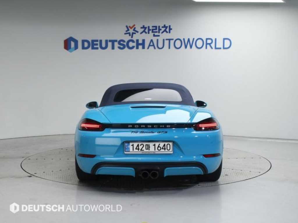 Porsche 718 - Vista 4