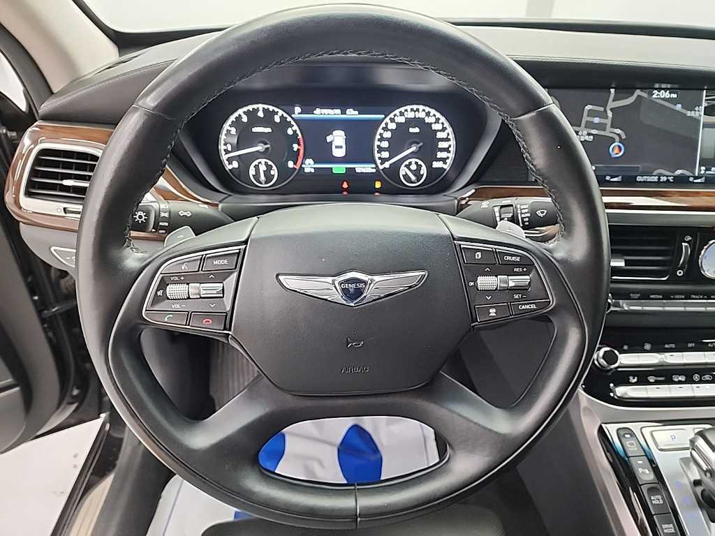 Genesis EQ900 - Vista 9