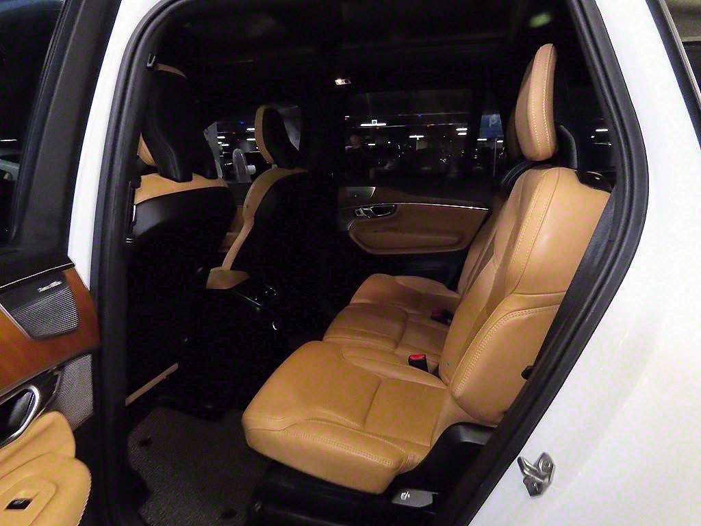 Volvo XC90 - Vista 7