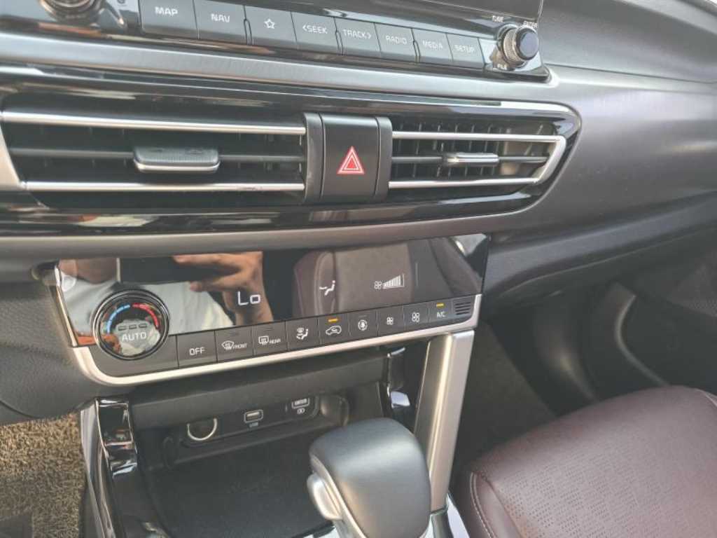 KIA Seltos 2022 Negro - Importación desde Corea - HF Imports Iquique - Foto 14