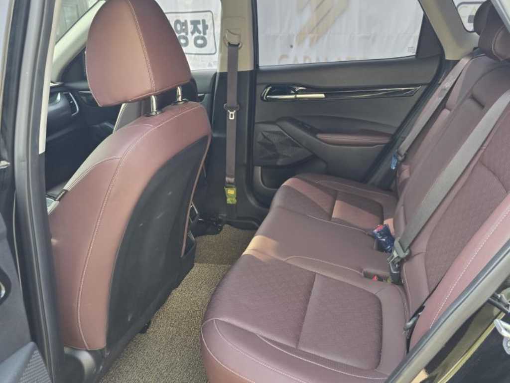 KIA Seltos - Vista 5