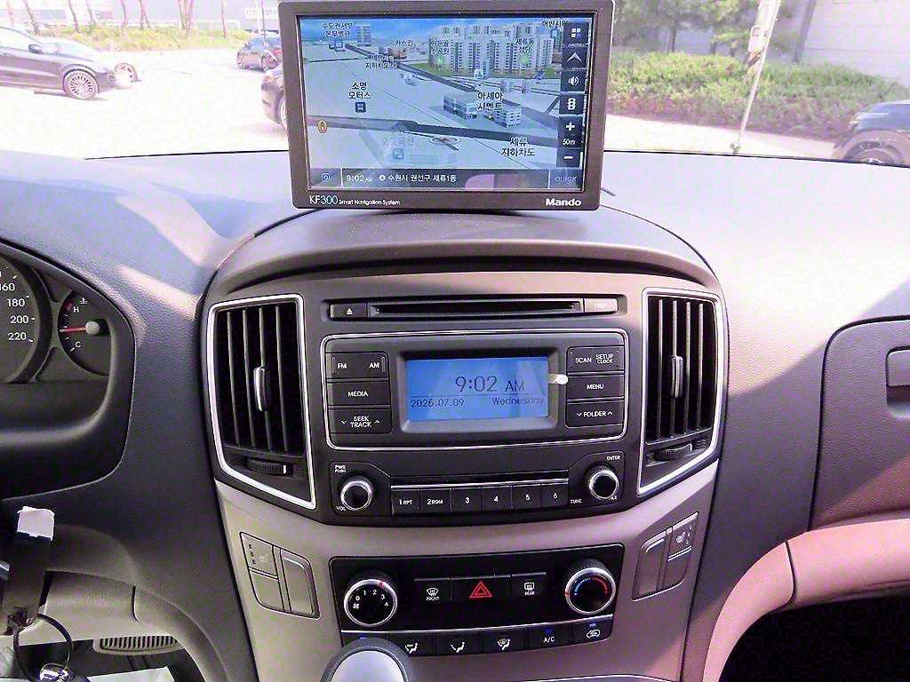 HYUNDAI Starex 2019 Gris - Importación desde Corea - HF Imports Iquique - Foto 13