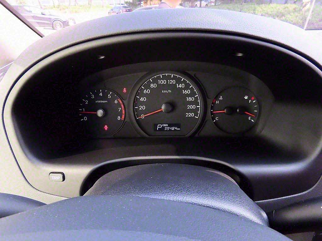 HYUNDAI Starex - Vista 9