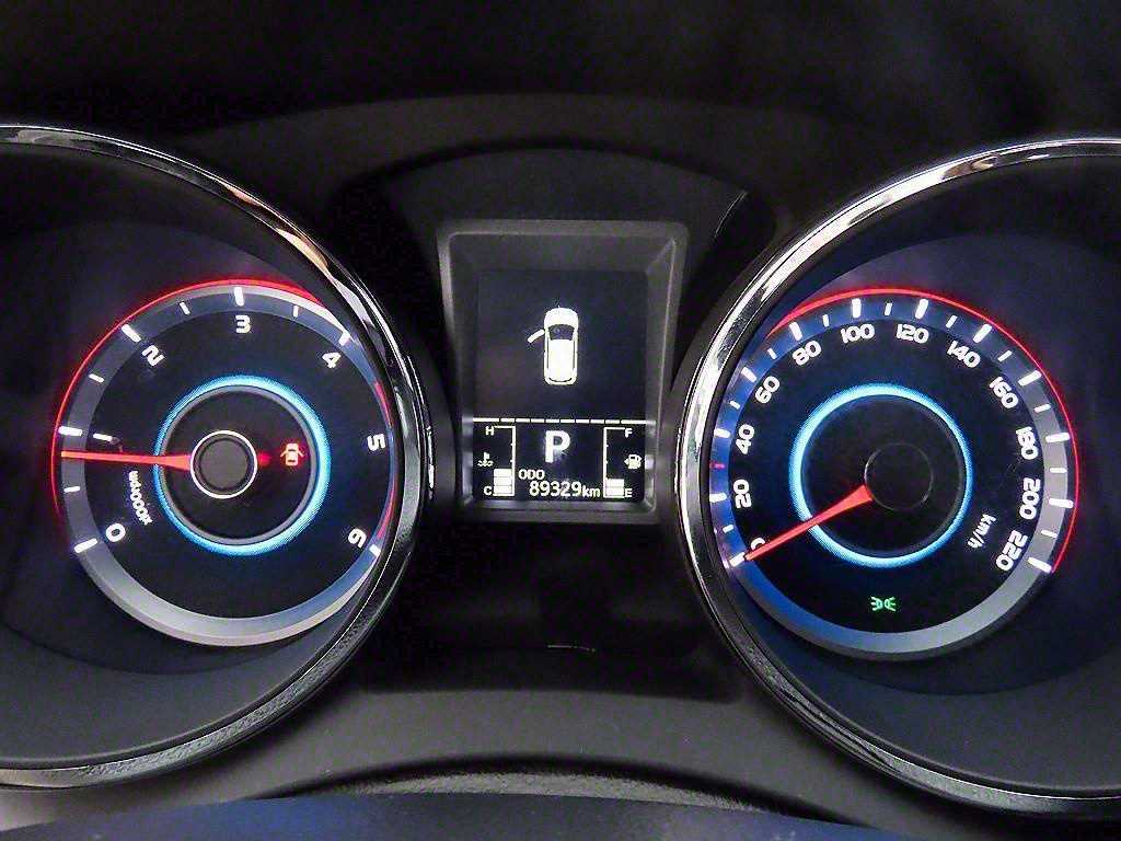 Ssangyong Tivoli - Vista 9