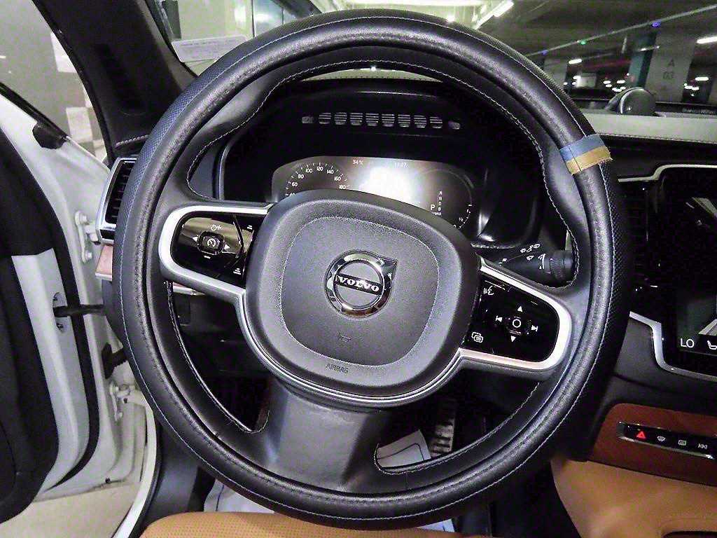 Volvo XC90 - Vista 8