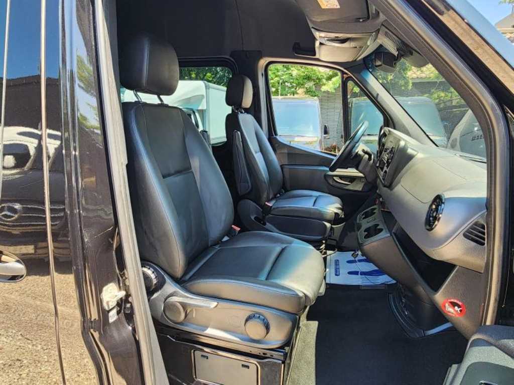 Mercedes Benz Sprinter 2023 Negro - Importación desde Corea - HF Imports Iquique - Foto 14