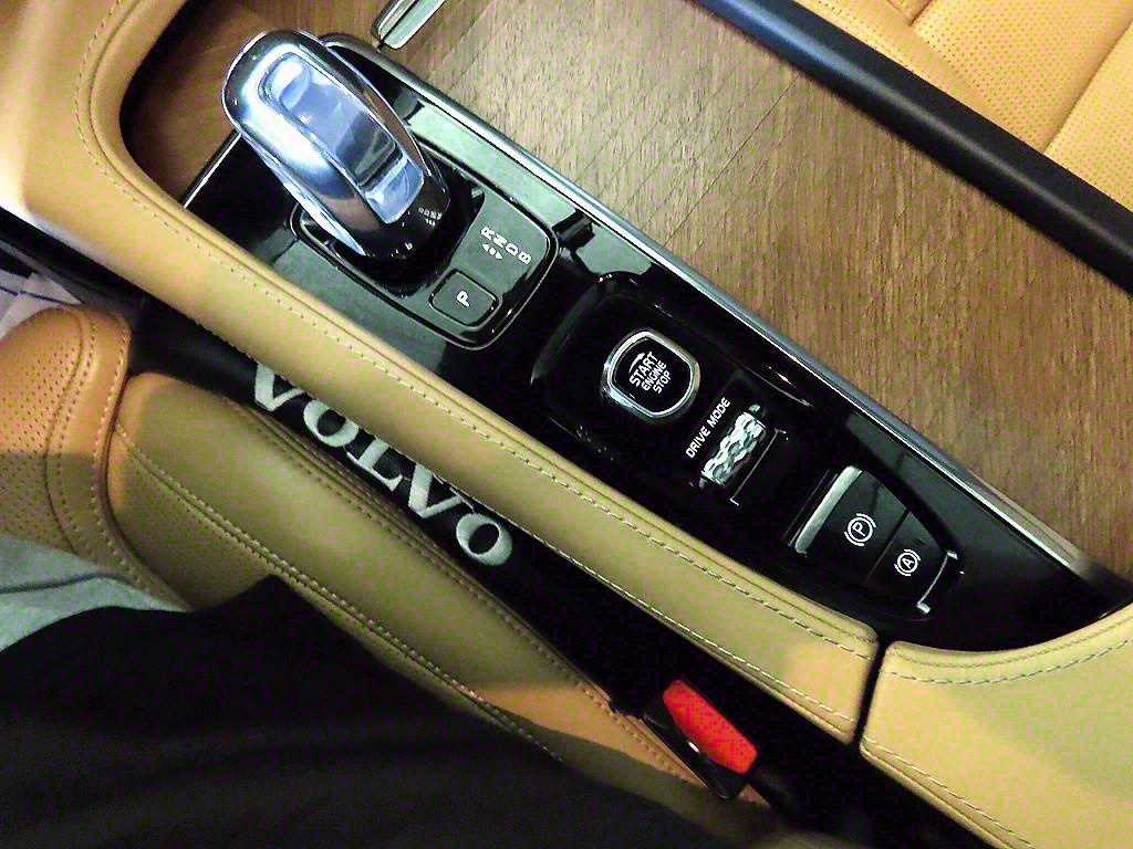 Volvo XC90 - Vista 12