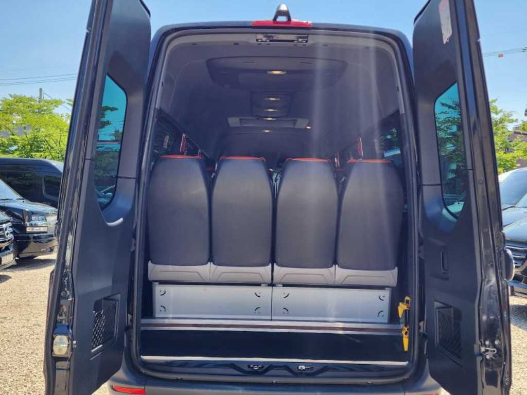Mercedes Benz Sprinter 2023 Negro - Importación desde Corea - HF Imports Iquique - Foto 17