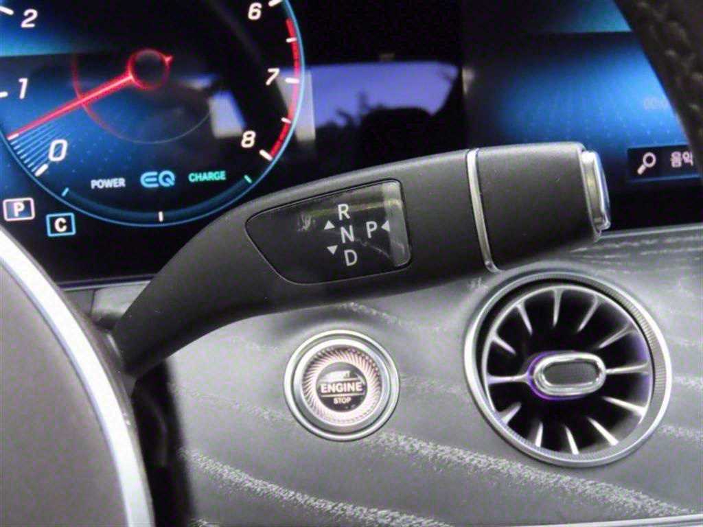 Mercedes Benz CLS Class - Vista 6