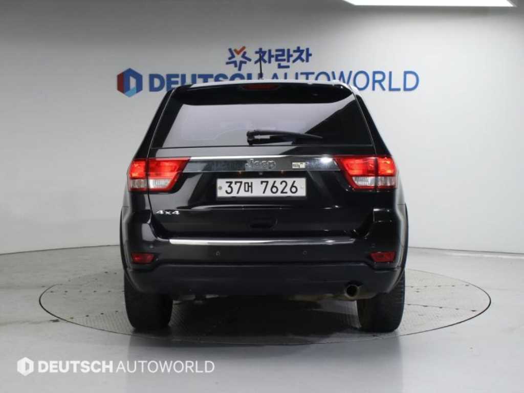 Jeep Cherokee - Vista 4