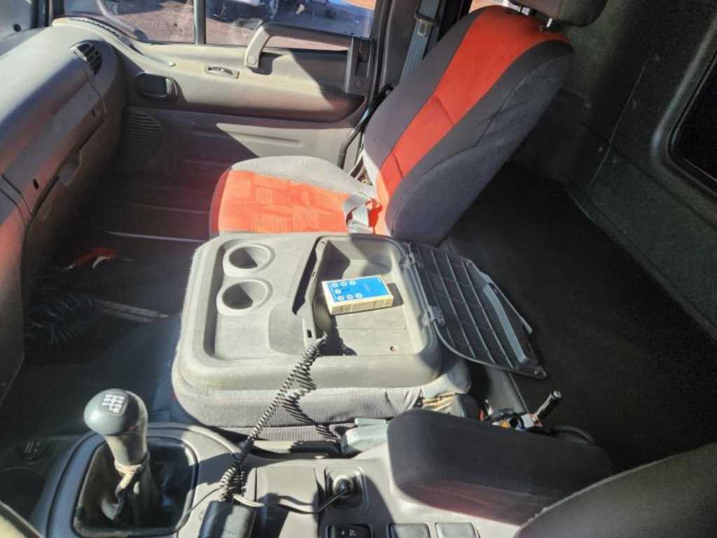 medium and large cargo apChoukJingae - Vista 12