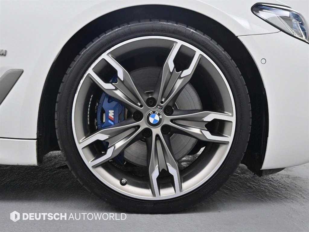 BMW 5 Series - Vista 5