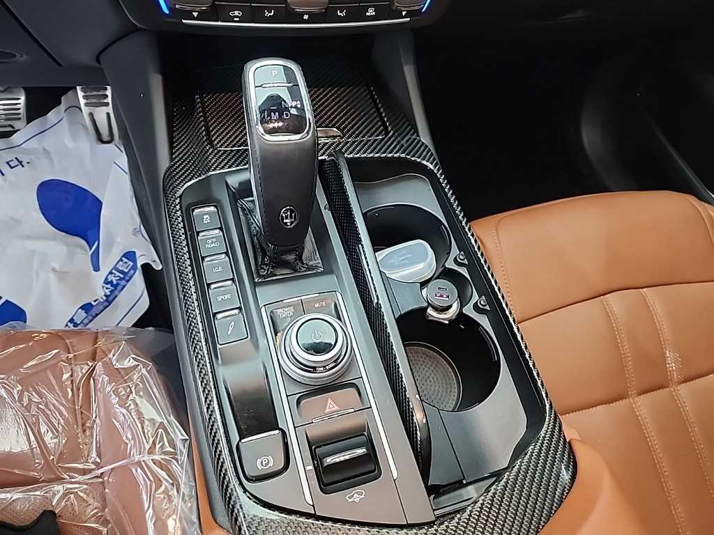 Maserati Levante - Vista 8