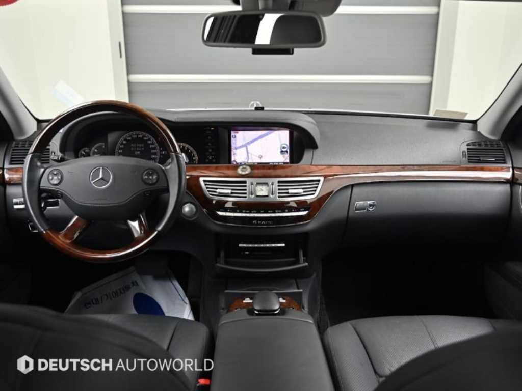 Mercedes Benz S Class - Vista 7
