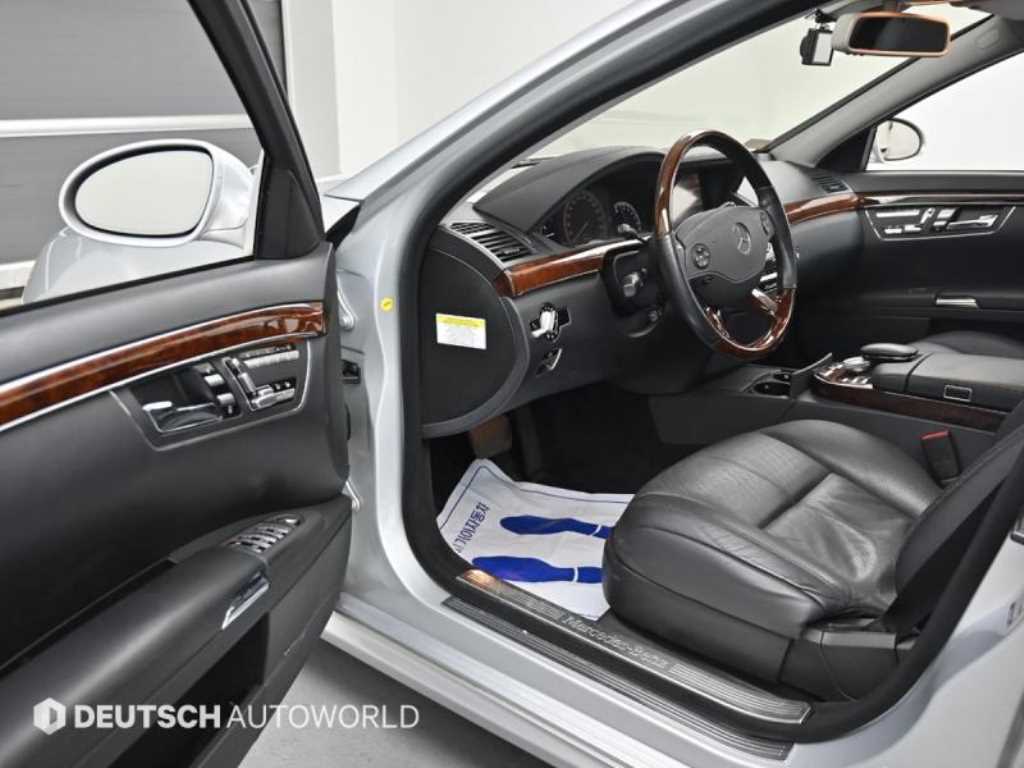 Mercedes Benz S Class - Vista 11