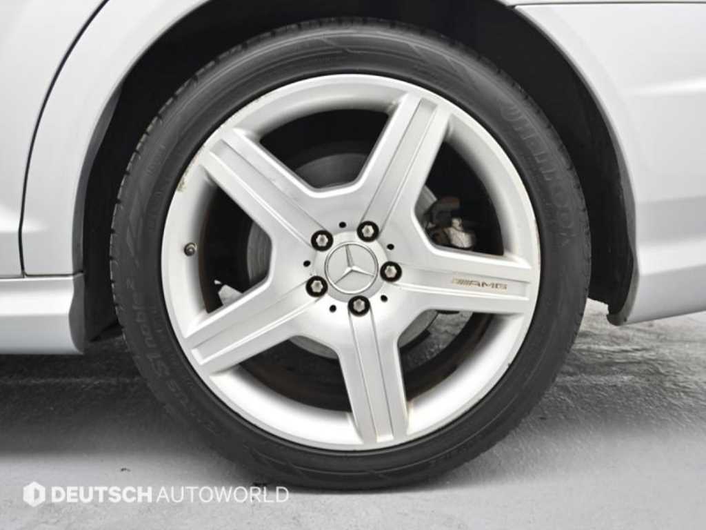 Mercedes Benz S Class - Vista 5